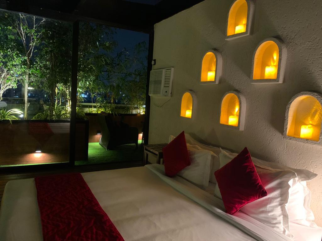 Theory 9 - Bandra - 18